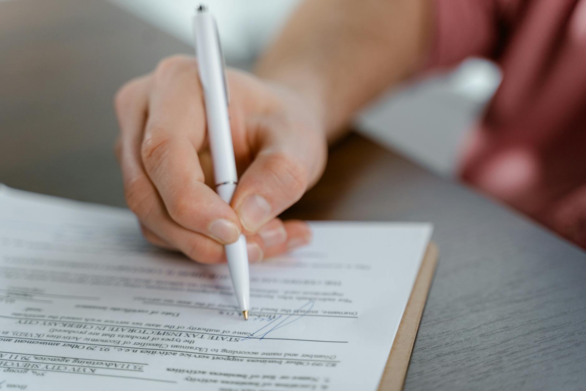 A Vendor Onboarding Checklist That Prevents Confusion After the Contract Is Signed