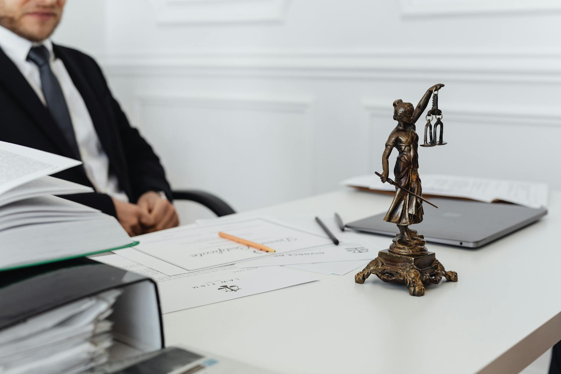 Pilot Supplier Engagements: Contract Basics That Protect Both Sides
